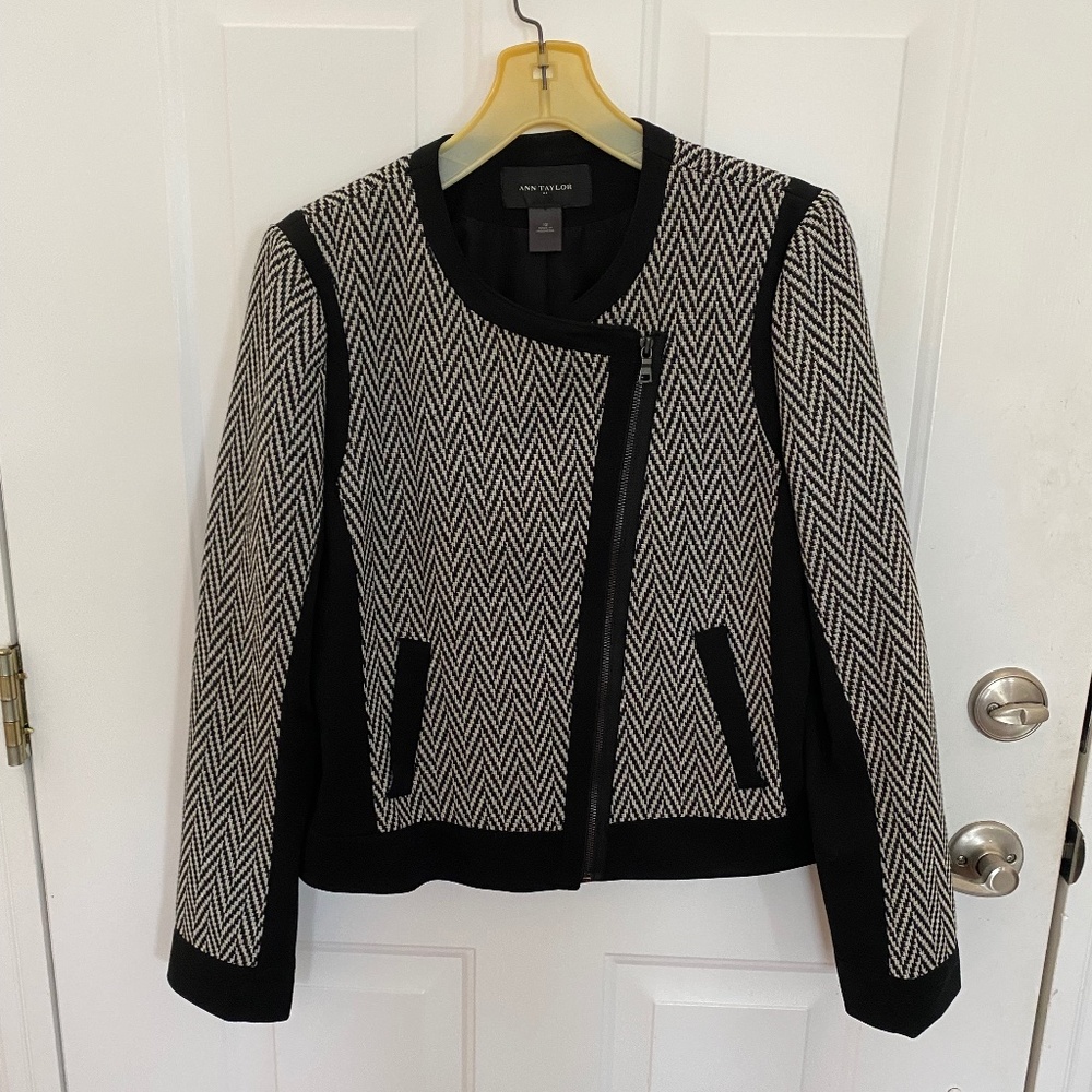 Black and White Blazer or Suit Jacket. Gently Worn.